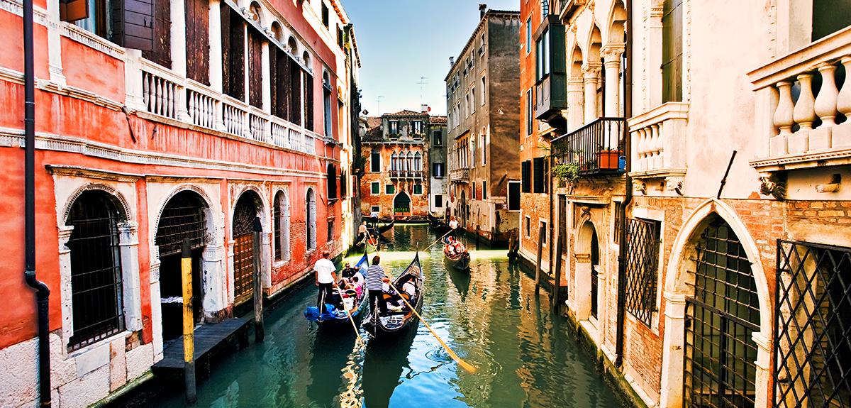 Teach in Italy
