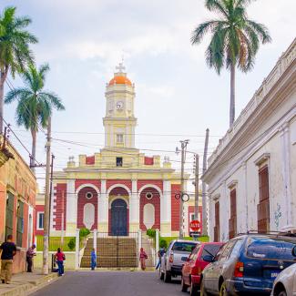 Teach in El Salvador