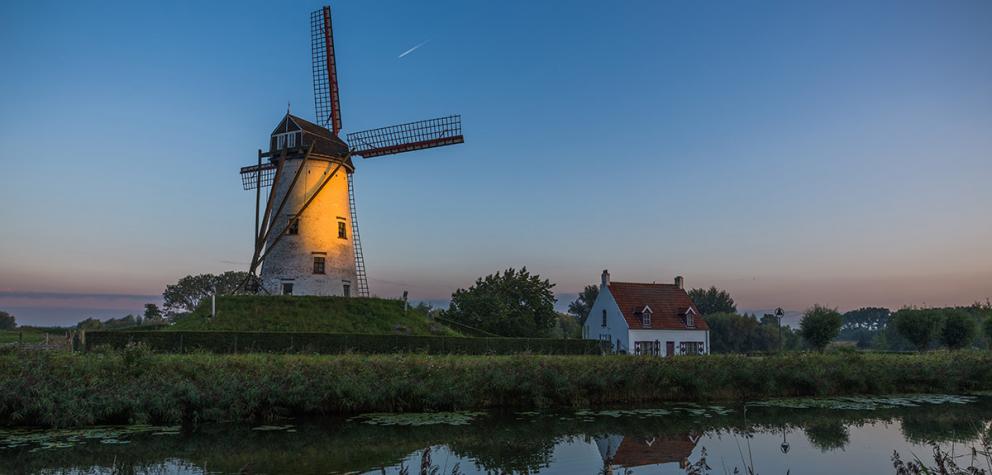 teach in belgium